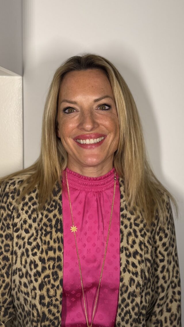 ✨ Inspired by Maëlle’s results?
This transformation is the perfect example of how subtle, elegant rejuvenation can enhance your natural beauty — without altering who you are.
No drastic changes.
No heaviness.
Just smoother skin, brighter eyes, refined contours, and that effortless “well-rested” glow.

By restoring mid-face support, softening expression lines, and refreshing delicate areas like the under-eyes, we bring balance and harmony back to the face — keeping every result soft, natural, and uniquely you.
If Maëlle’s result speaks to you…
Imagine what a personalized injection plan could do for your own radiance.

✨ Black Friday –50% on rejuvenation injections
345 CHF per dose instead of 690 CHF
November 24–30 only

Want your voucher?
Leave a “+” to receive it on November 24.